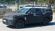 Hyundai Santa Fe (2024) als Erlkönig zeigt Lichtsignatur