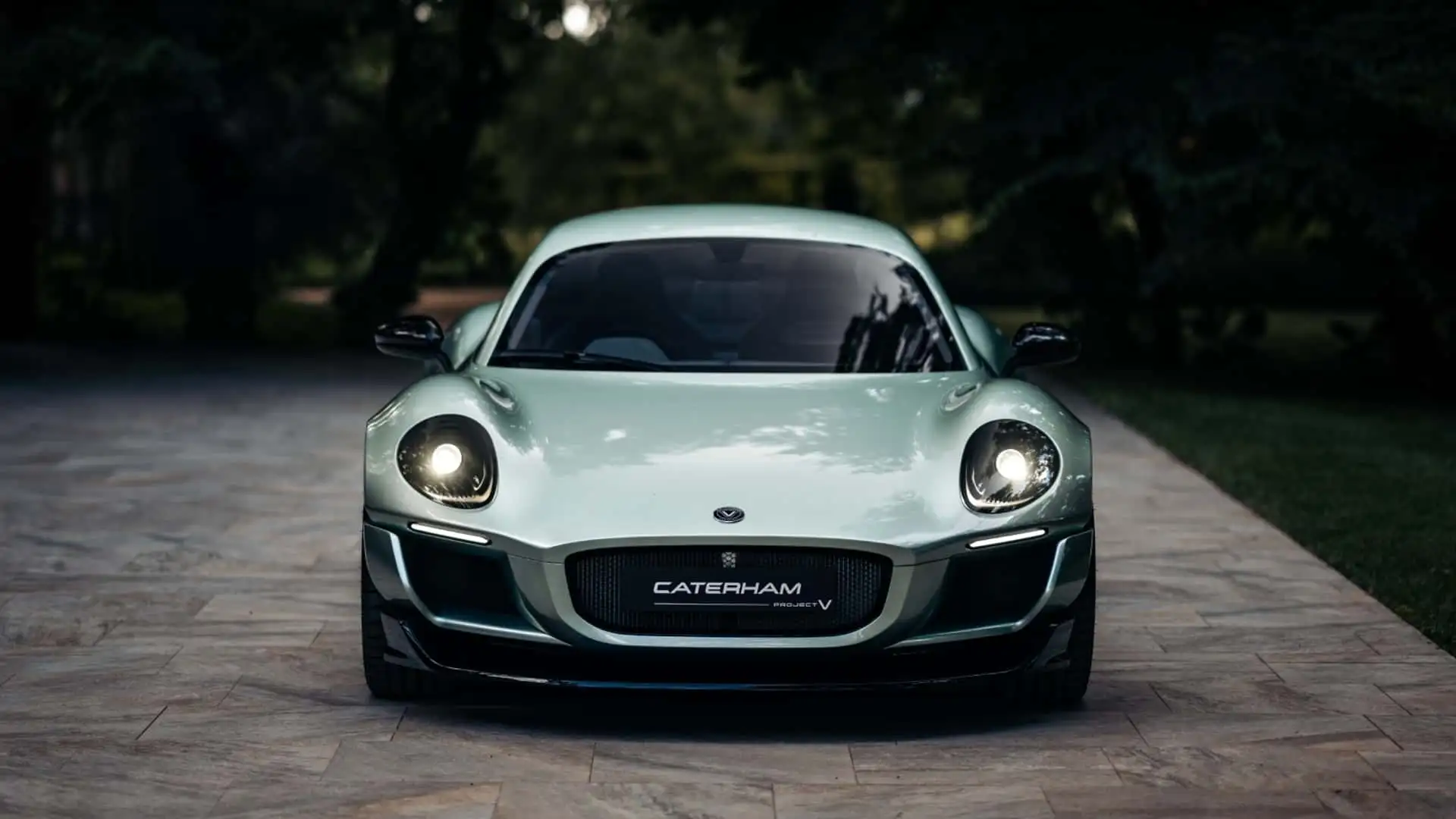 https://cdn.motor1.com/images/mgl/bgmZZv/s1/caterham-project-v-electric-coupe.webp