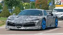 Ferrari SF90 LM, le foto spia