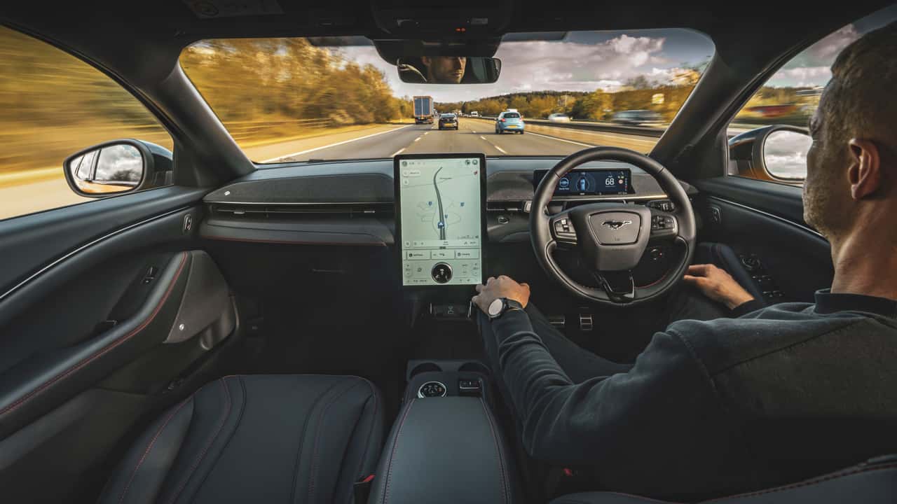 Foto - La Guida Autonoma Livello 2 di Ford debutta in Gran Bretagna