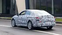 Mercedes CLA auf MMA-Basis als Erlkönig