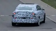Nächste Generation des Mercedes EQA erwischt