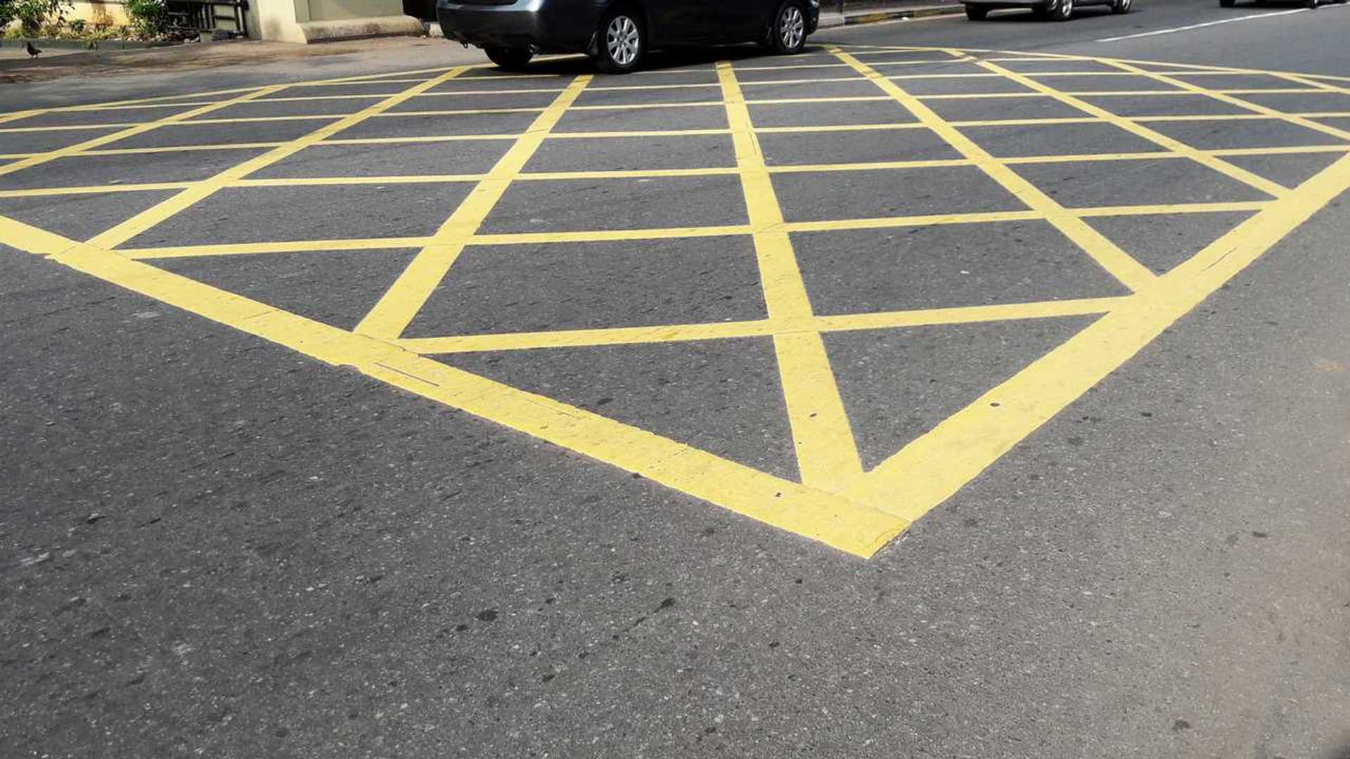 Eight in 10 drivers struggle with 'badly designed' box junctions