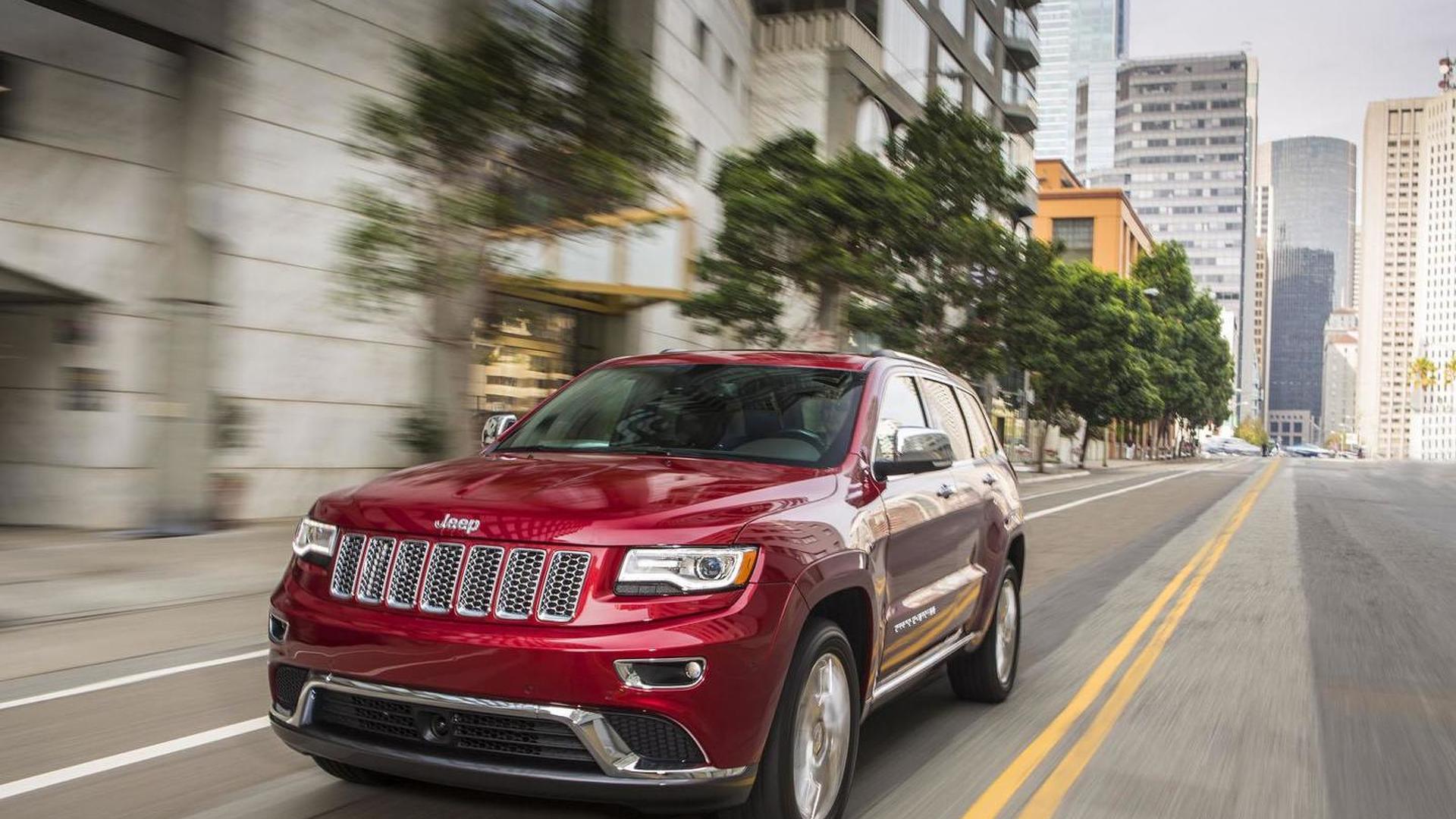 https://cdn.motor1.com/images/mgl/bmVKl/s6/2014-499570-2015-jeep-grand-cherokee1.jpg
