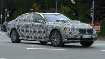 2017 / 2018 BMW X7 mule spy photo