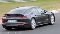 Porsche Panamera Löwe Nürburgring Lauf