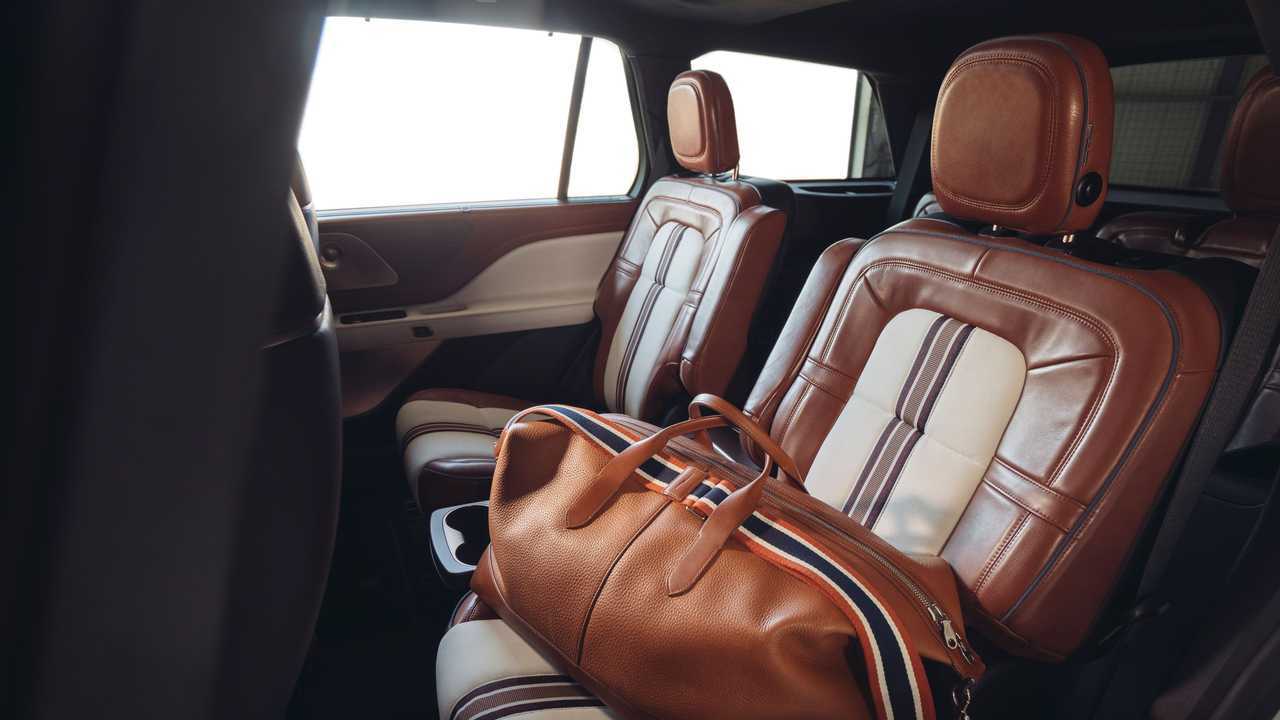 Lincoln Aviator Shinola