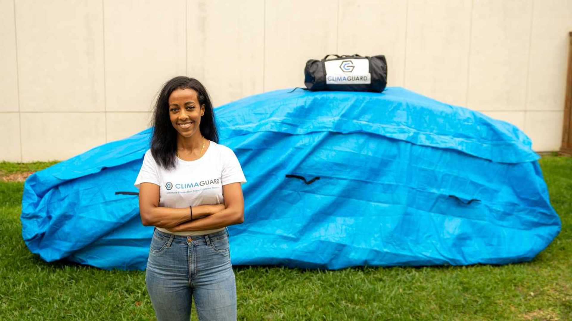 Giant Ziploc'' protects cars from flooding