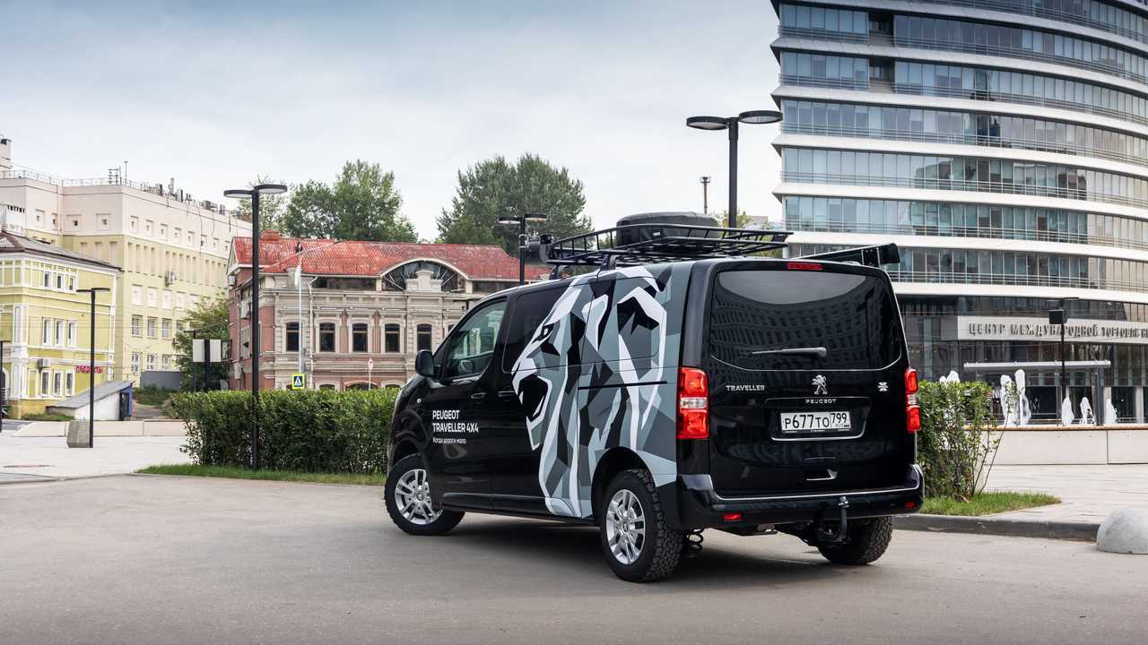 Кемпер Peugeot Traveller 4x4 в городе