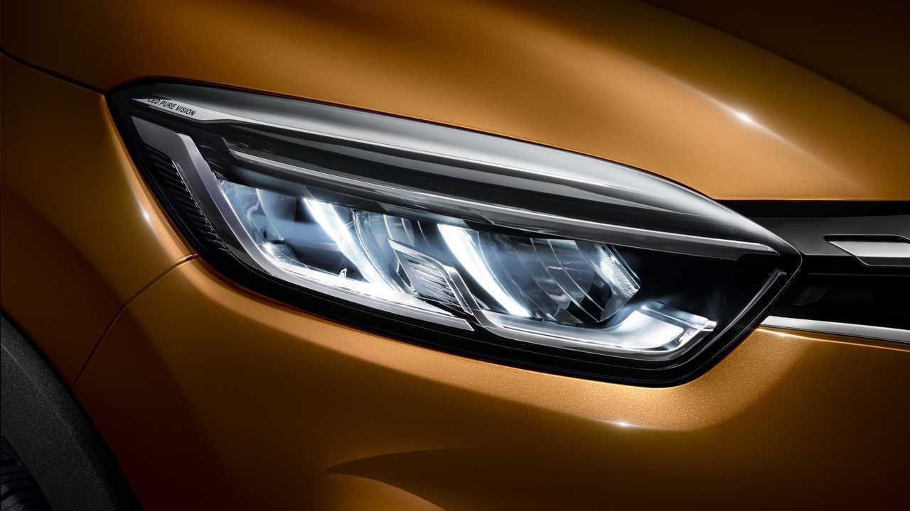 Renault Kaptur Intense, фара