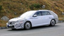 2023 Skoda Superb teszt öszvér kém fotó