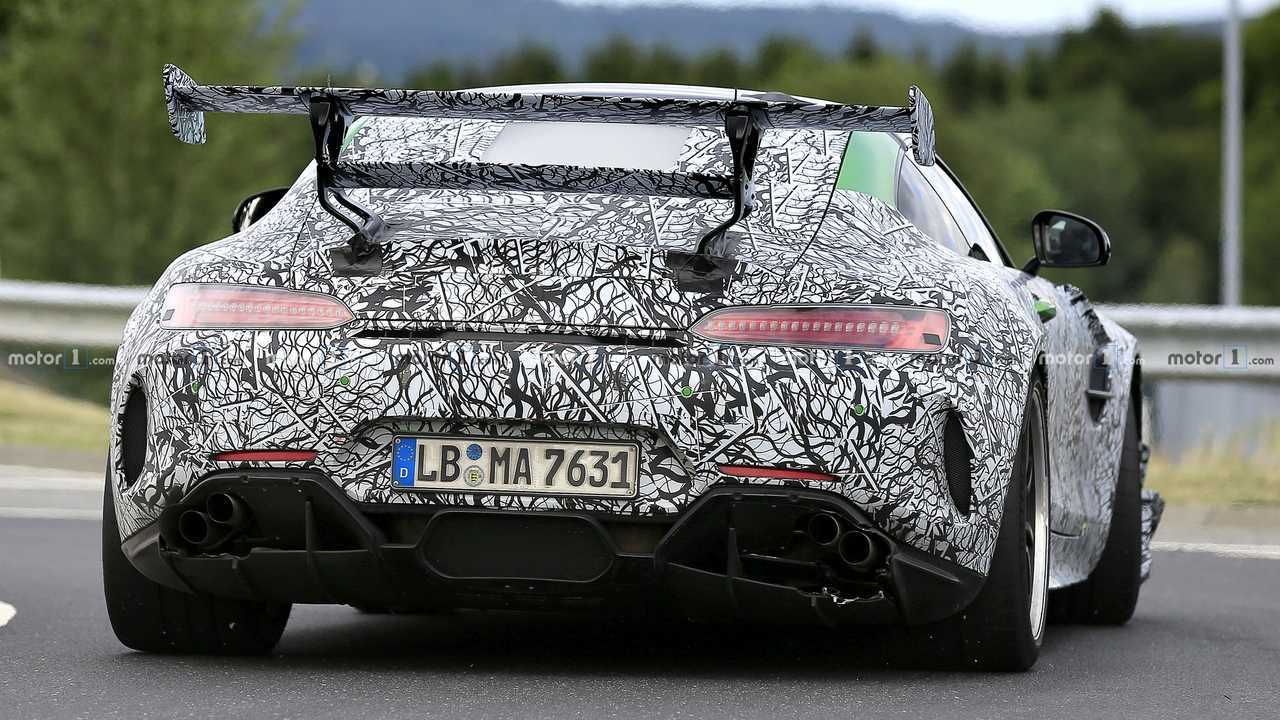 Foto spia Mercedes-AMG GT R Black Series