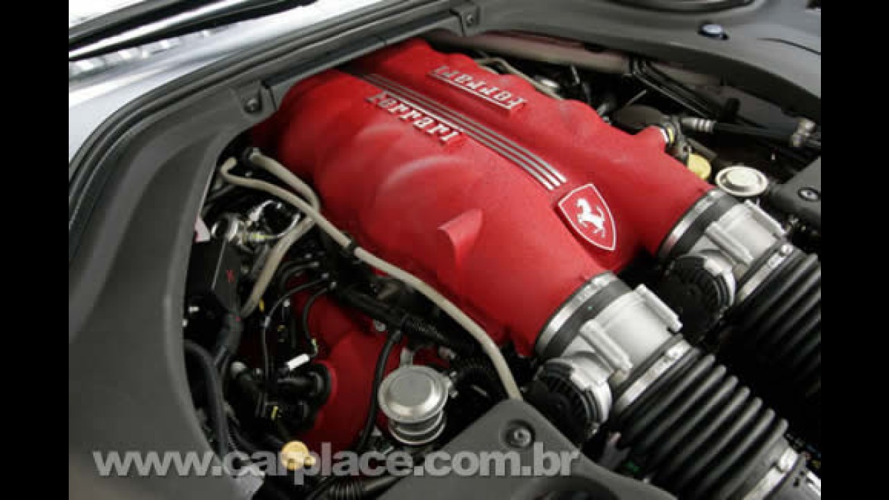 Show!! Novas fotos da Ferrari California GT revelam detalhes do interior e motor