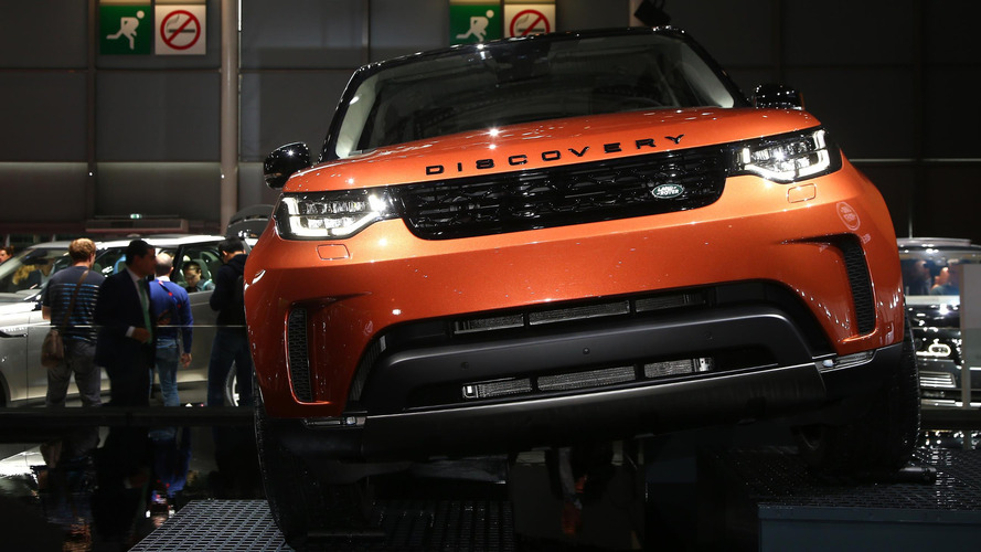 2017 Land Rover Discovery Paris Motor Show