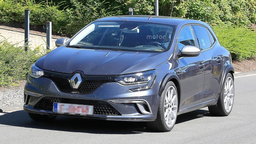 2018 Renault Megane RS spy photo