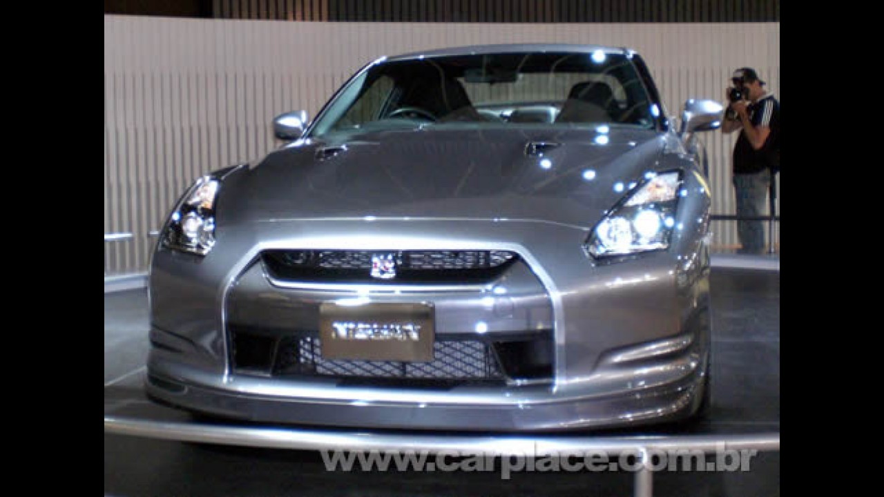 Salão do Automóvel: Nissan GT-R - O brilho do superesportivo de 480 cavalos!