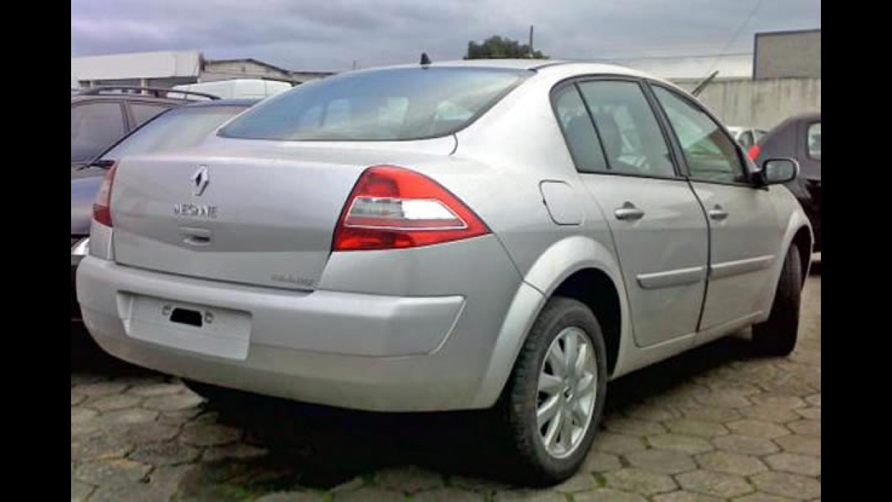 No Brasil: Renault Mégane Sedan 2010 recebe pequenas modificações visuais