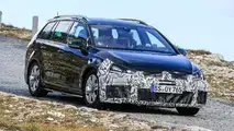 VW Golf R facelift spy photo