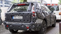 Gözetlenen yeni Volvo XC60 izlenimleri