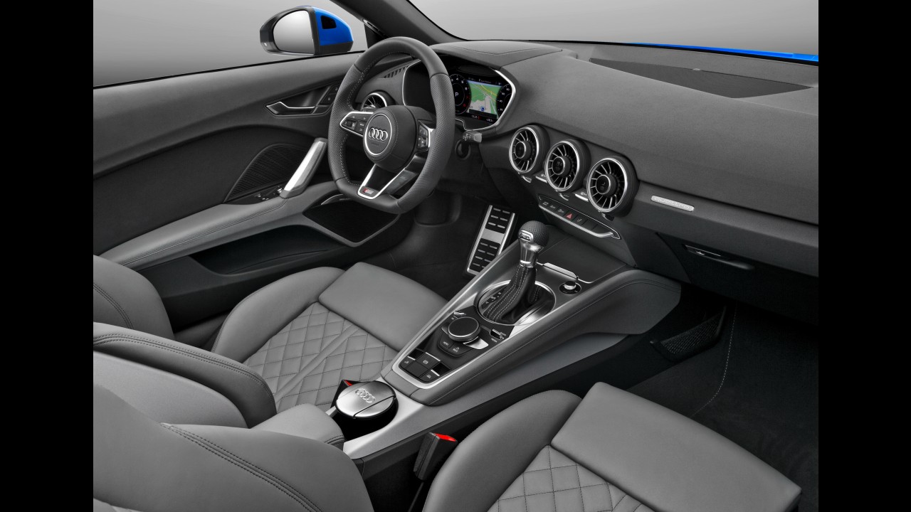 Audi inicia produção da nova geração do TT Roadster na Hungria