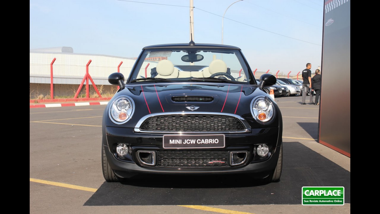 Diversão garantida: Fotos do MINI John Cooper Works Cabrio