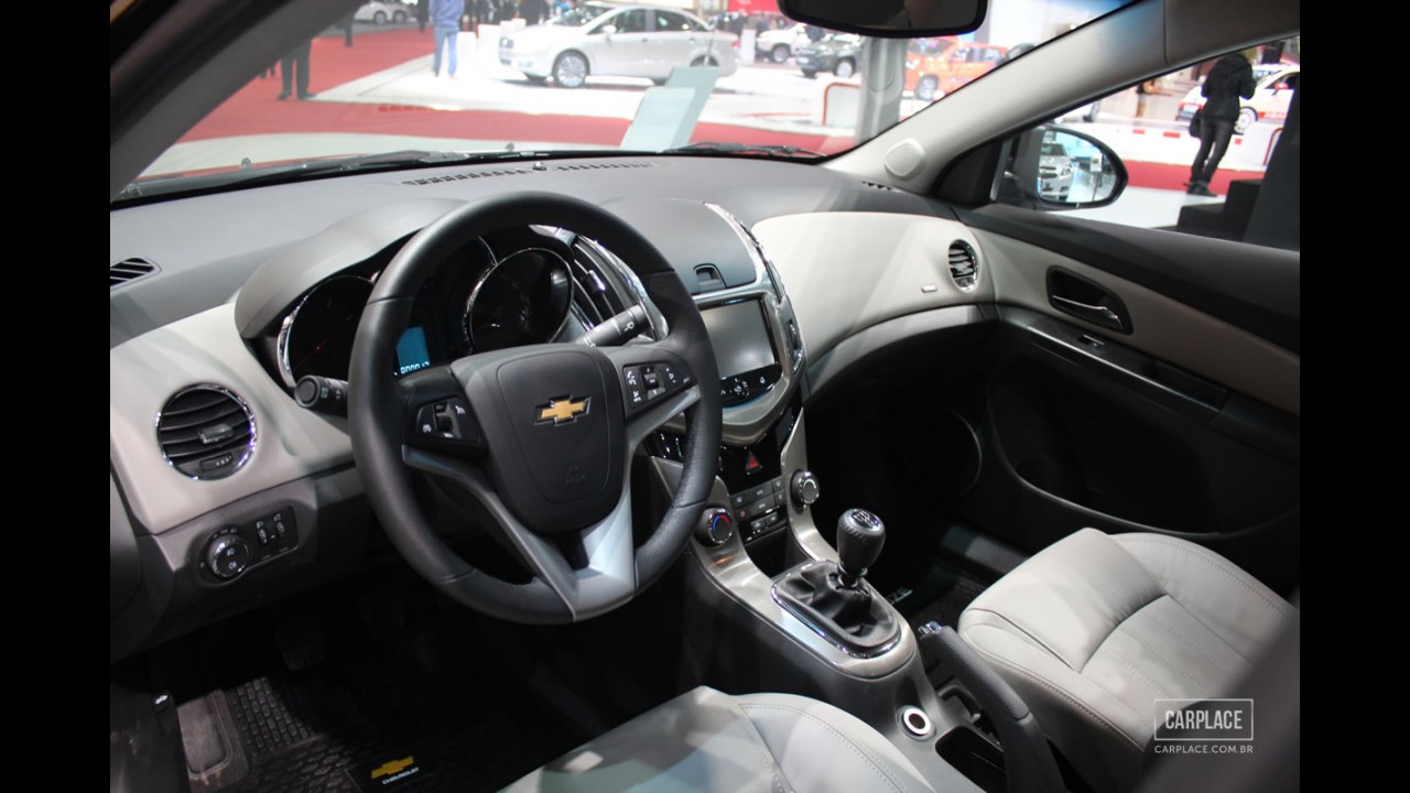 Salão de Buenos Aires: Cruze antecipa novidades do modelo brasileiro