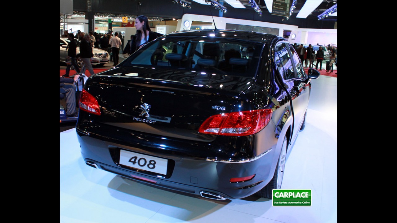 Peugeot 408 Turbo chega por R$ 83.490,00
