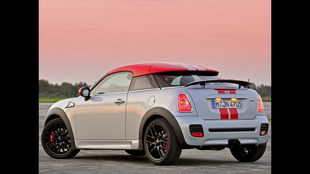 Mini Coupé John Cooper Works chega oficialmente ao Brasil custando a partir de R$ 149.950