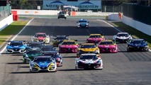 #9 Team Marc VDS Renault RS01: Markus Palttala, Fabian Schiller lead at the start