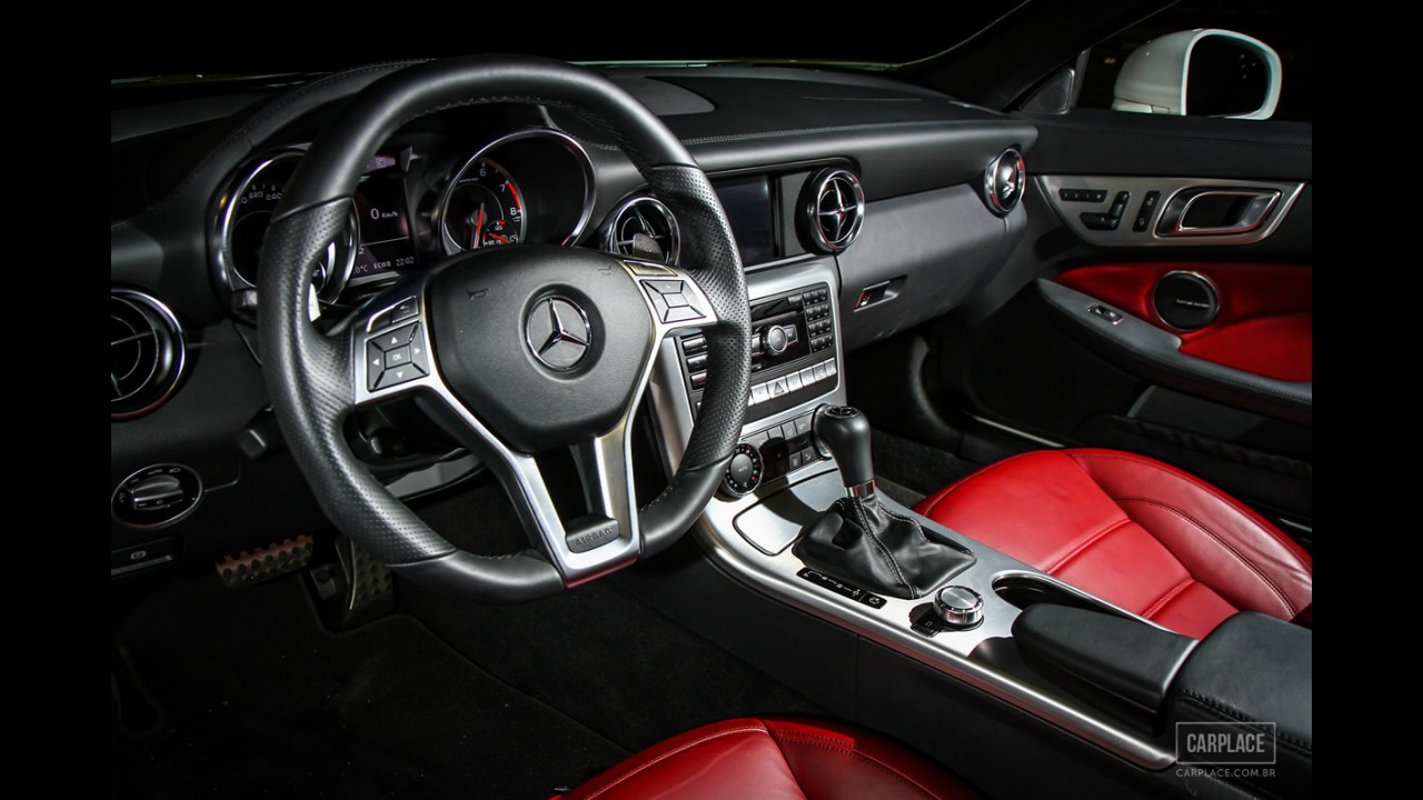 Teste: Mercedes-Benz SLK 55 AMG - Caçula endiabrada