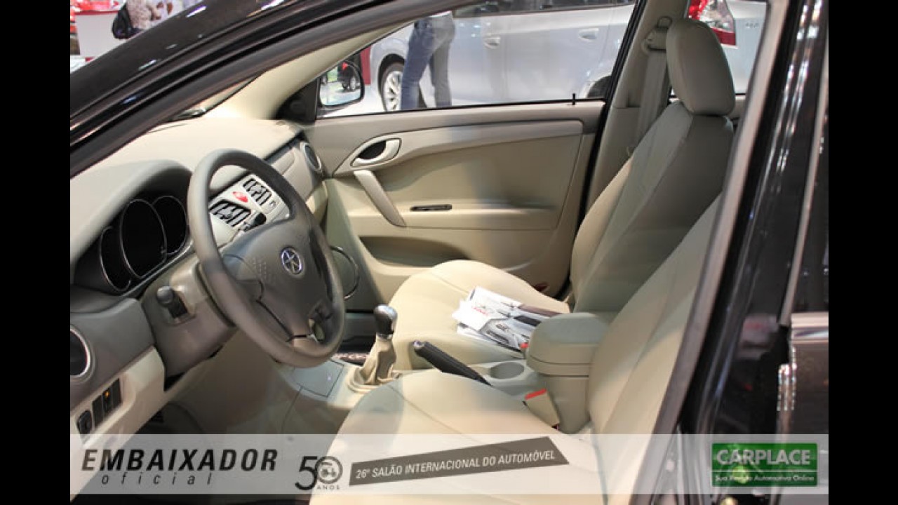 Salão do Automóvel: Sedan JAC J5 chega ao Brasil completo por R$ 53.900