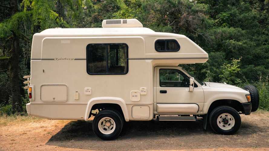 Toyota Hilux Galaxy Camper Is A Slow ‘90s Time Capsule