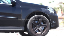 Mercedes GL-Class with AMG package desert spy photo 17.08.2010