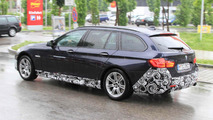 2011 BMW 5-Series Touring with M-Sport package