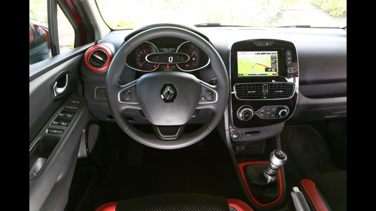 Nova geração do Renault Clio estreia em 2018 e promete interior "revolucionário"
