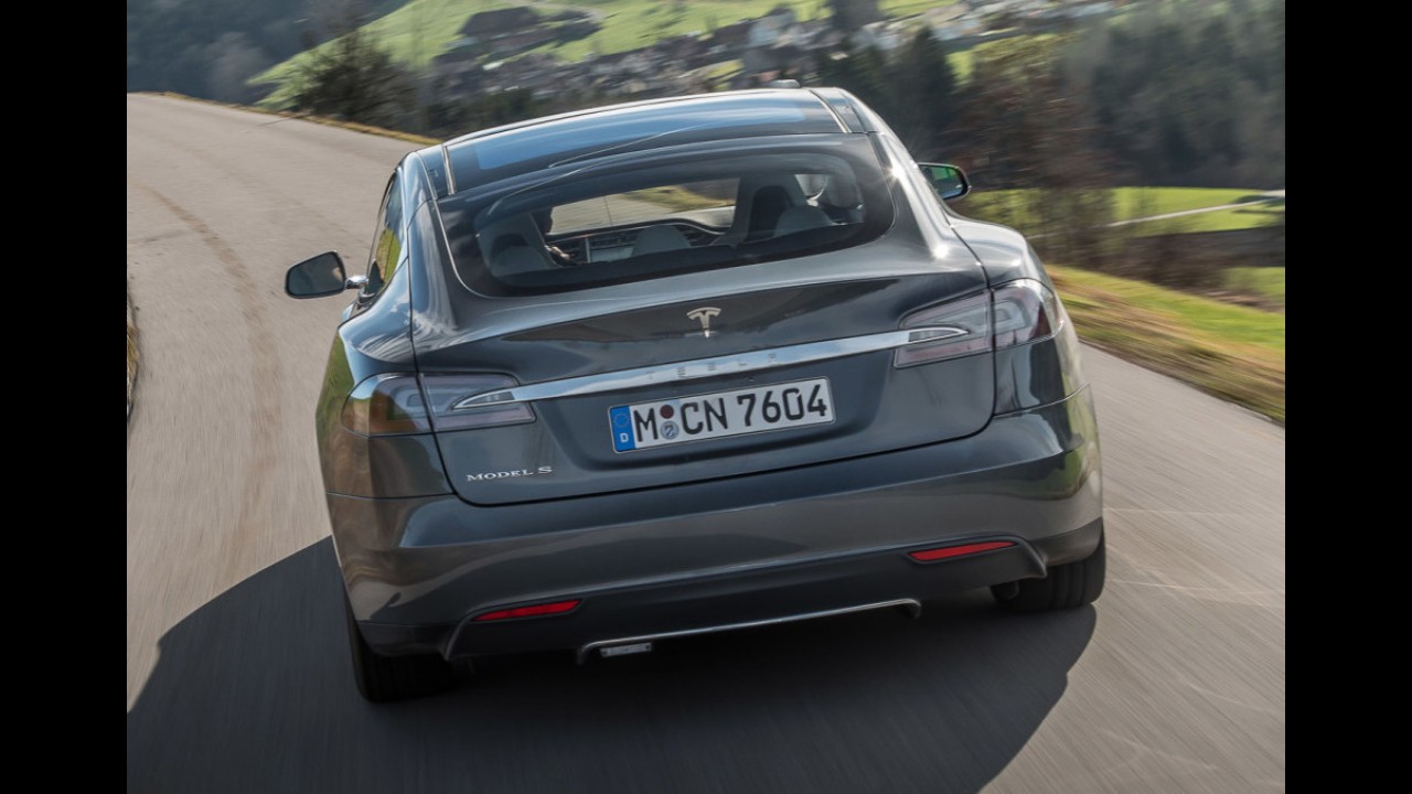 Tesla Model S tem presença confirmada no Salão do Automóvel