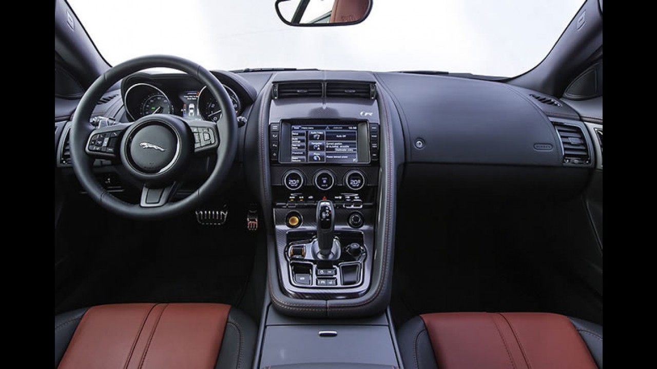 Teste CARPLACE: Jaguar F-Type V8S AWD bate recorde de aceleração! (vídeo onboard)