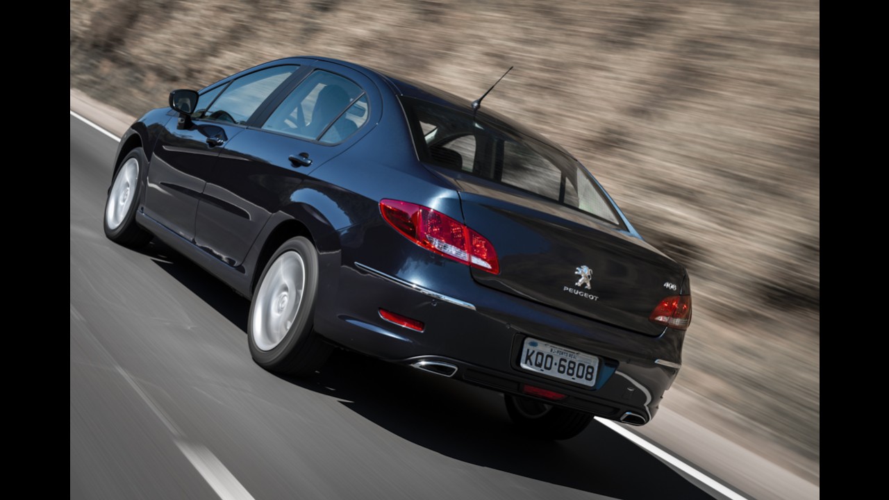 Peugeot 308 e 408 reestilizados serão revelados em junho em Buenos Aires