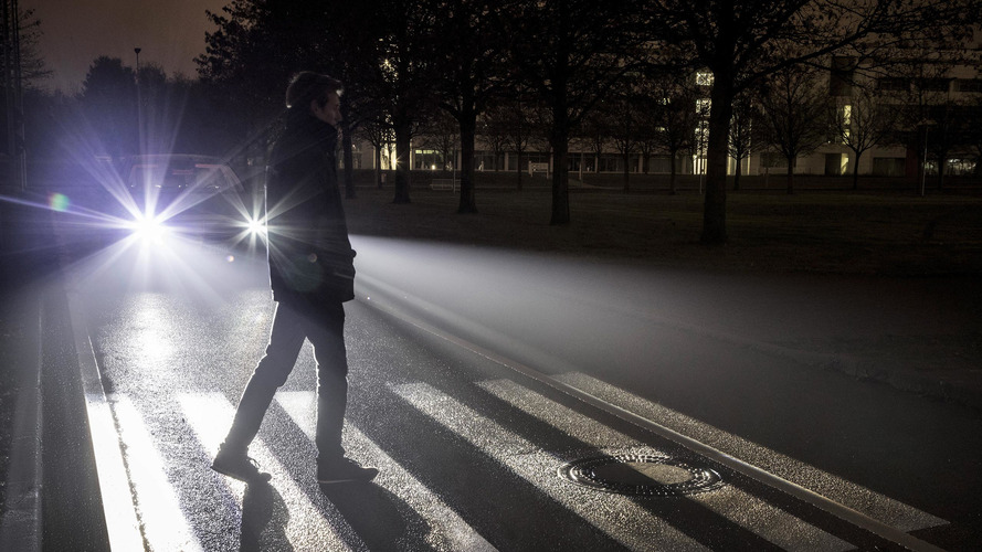 Mercedes-Benz Digital Light Headlights