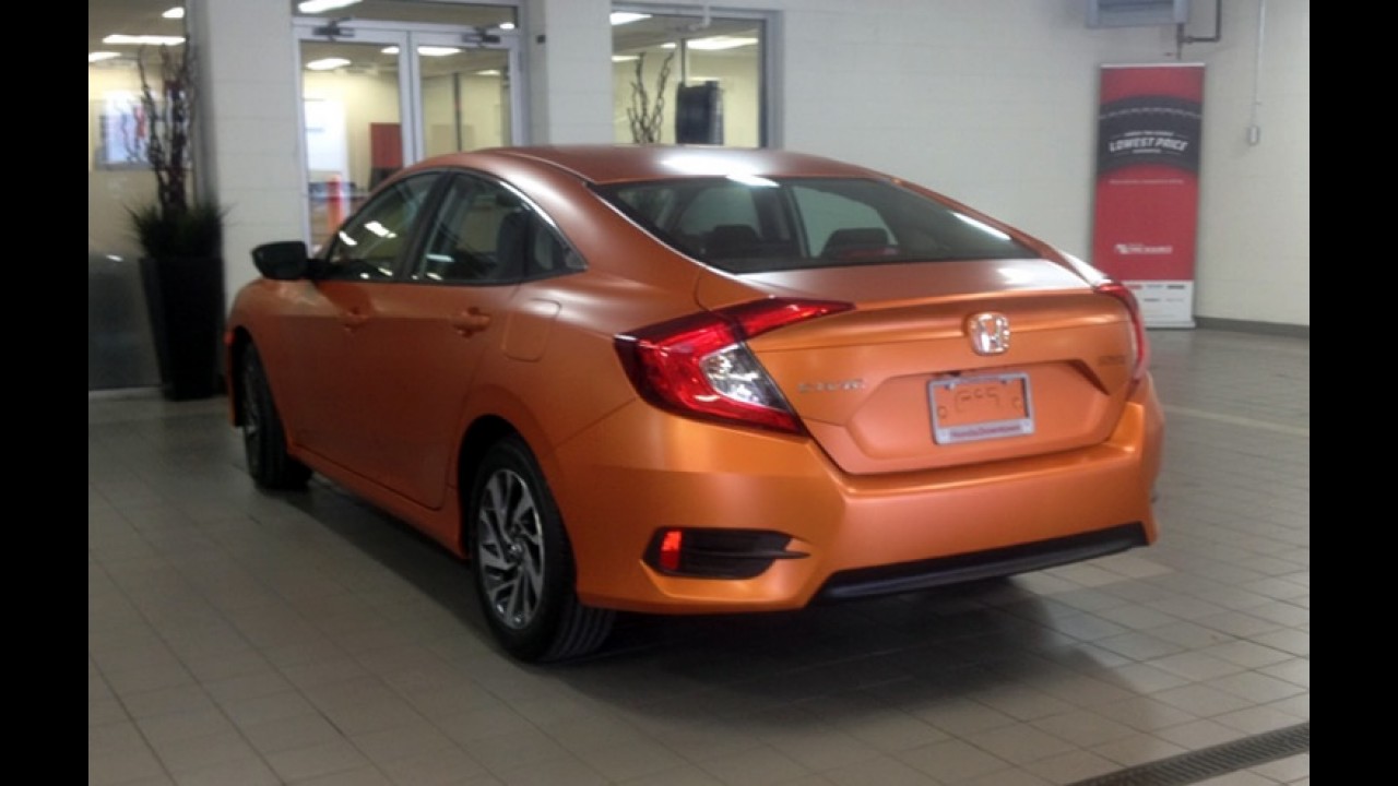 Este pode ser o primeiro novo Civic 2016 envelopado do mundo