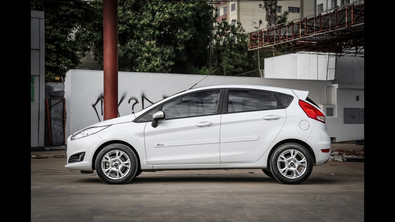 Hatches compactos: New Fiesta continua perdendo espaço e Fit lidera em março