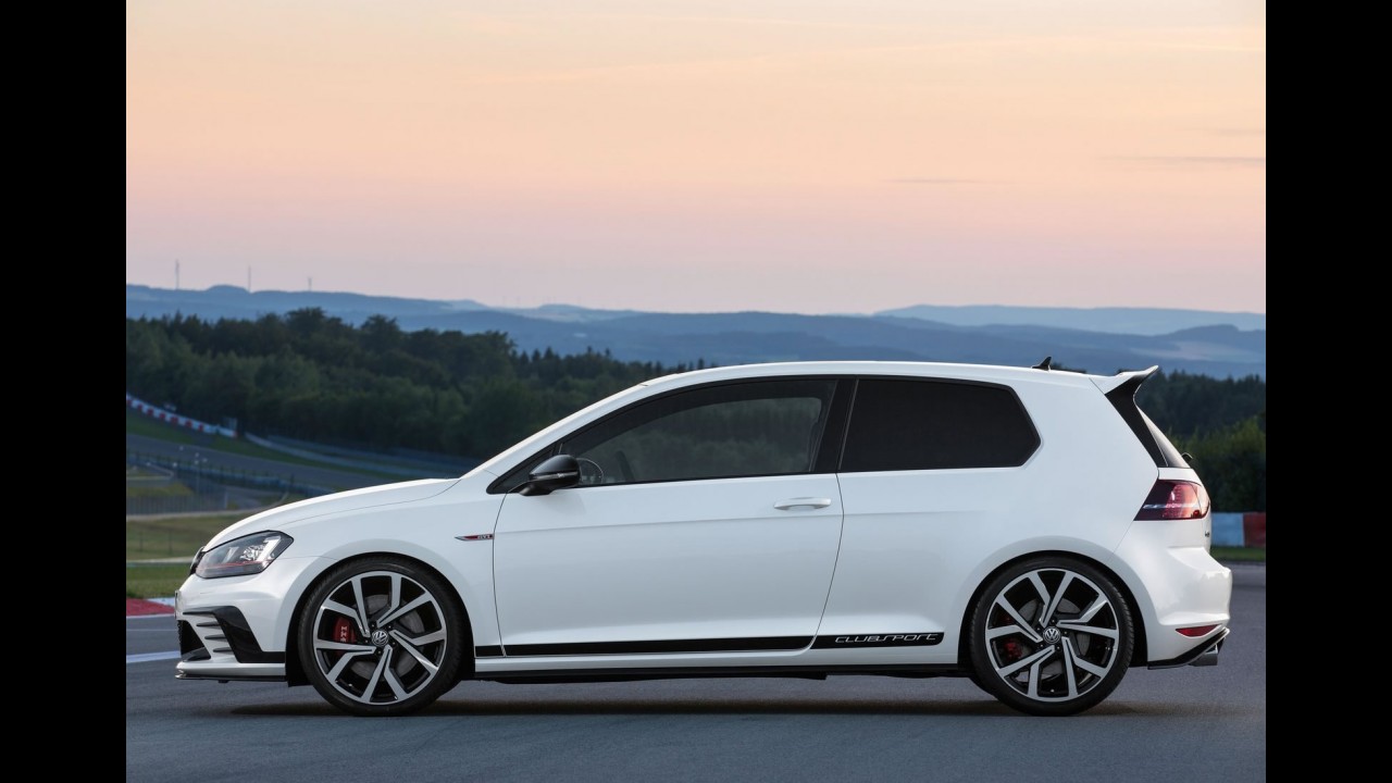 VW Golf GTI Clubsport com 290 cv celebra 40 anos do esportivo