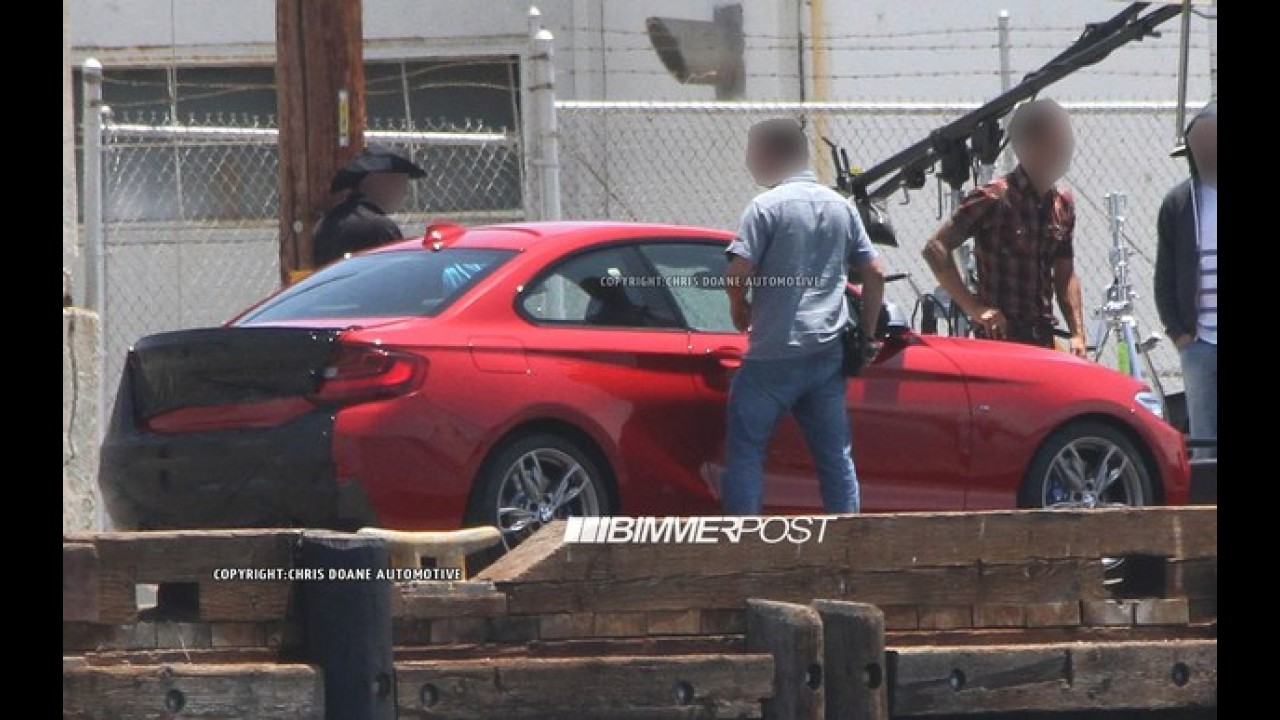 BMW Série 2 é flagrado sem disfarce