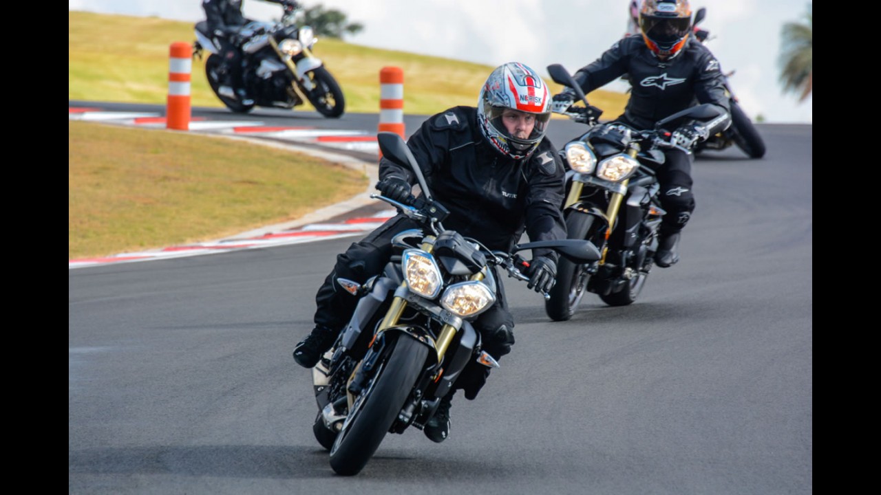 Volta rápida: Street Triple aposta no custo-diversão para peitar a Hornet