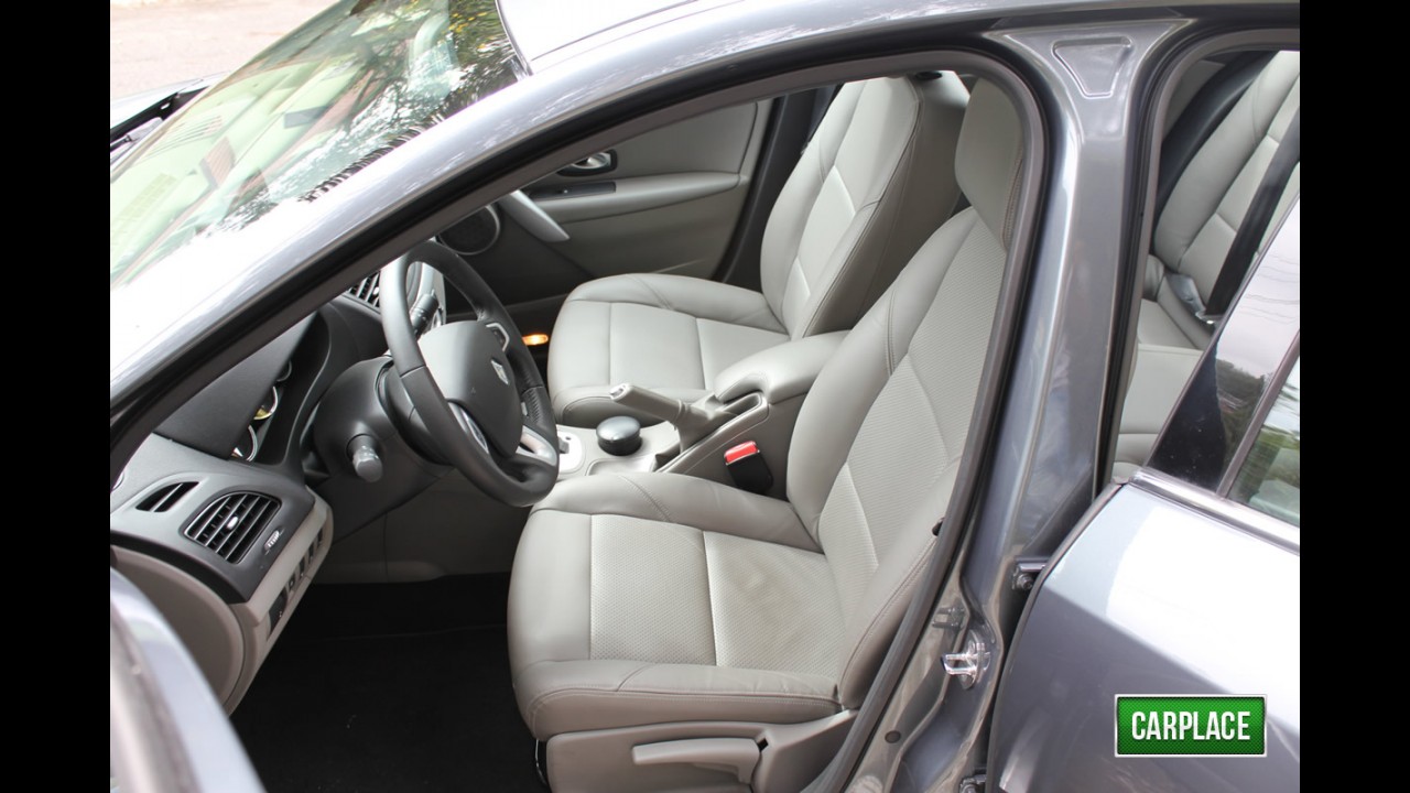 Garagem CARPLACE: Renault Fluence Privilège em detalhes e impressões ao dirigir