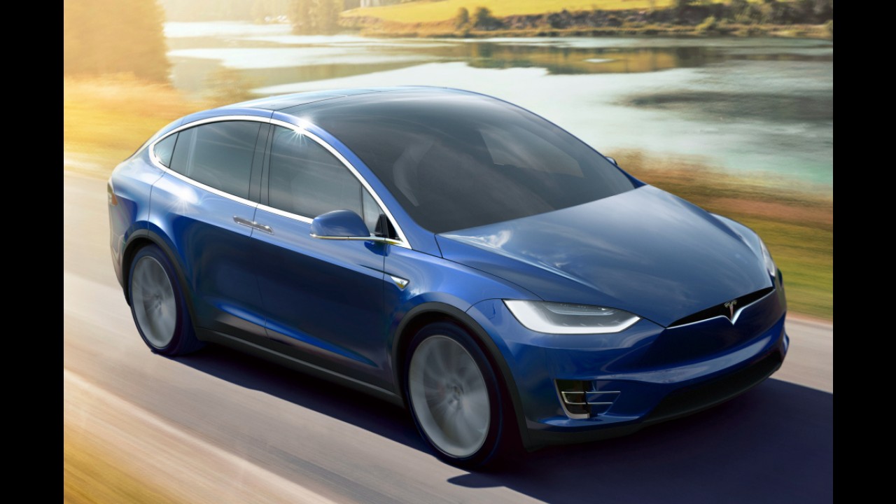 Tesla bate recorde e supera 50 mil unidades vendidas em 2015