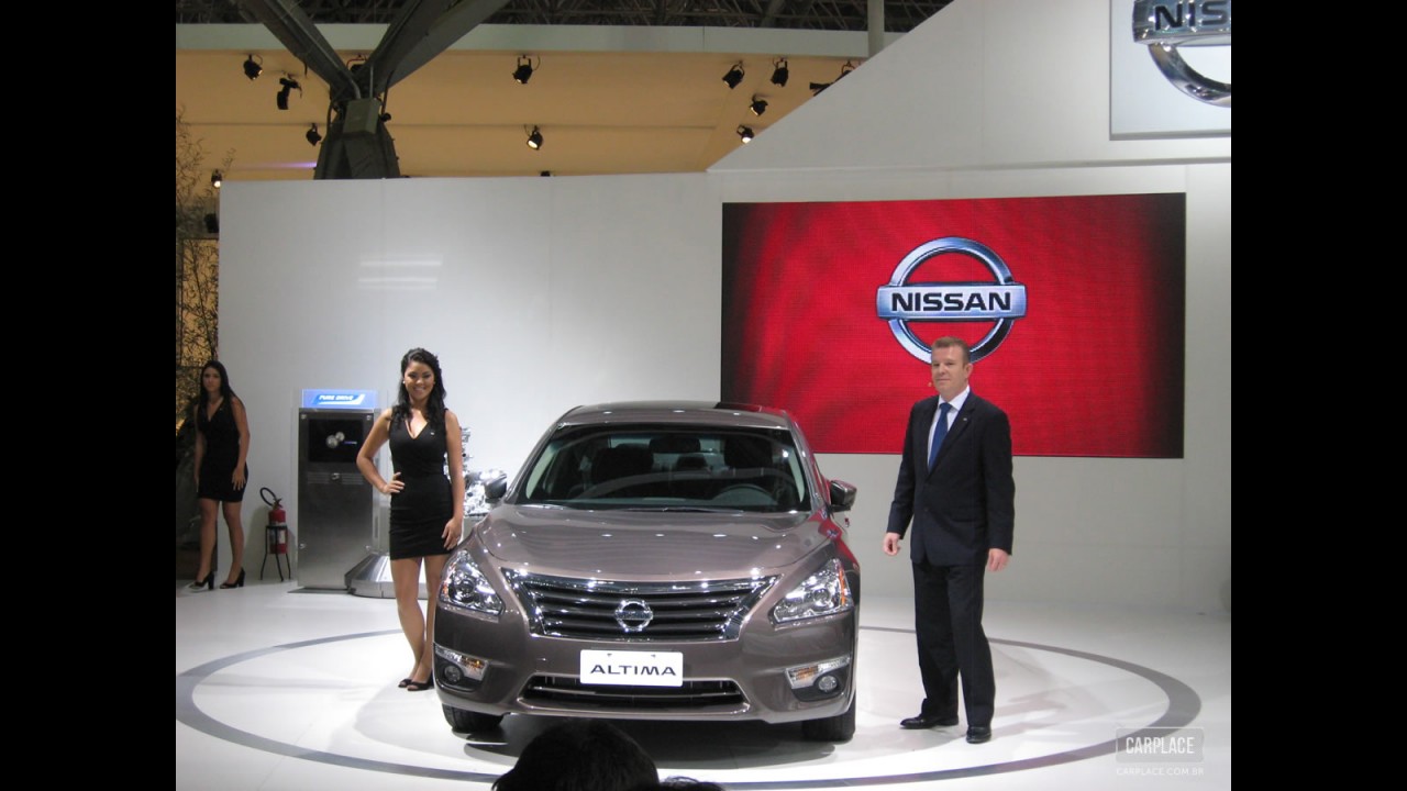 Salão do Automóvel: Nissan quer ser a primeira asiática - Altima é destaque