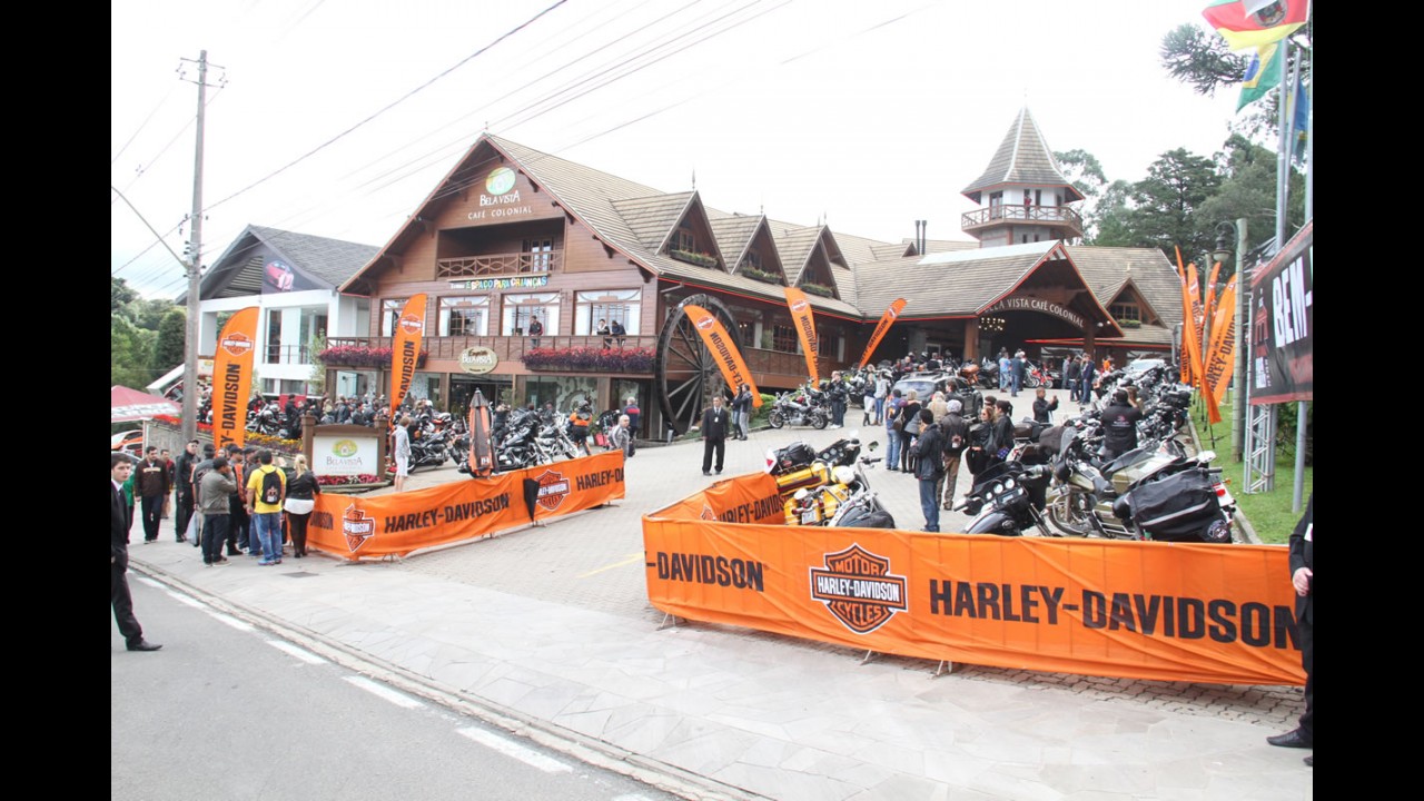 Encontro nacional da Harley-Davidson reúne fãs da marca em Gramado (RS)