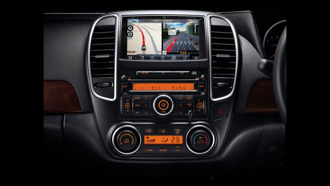 Nissan Sylphy 2012 é lançado na Malásia