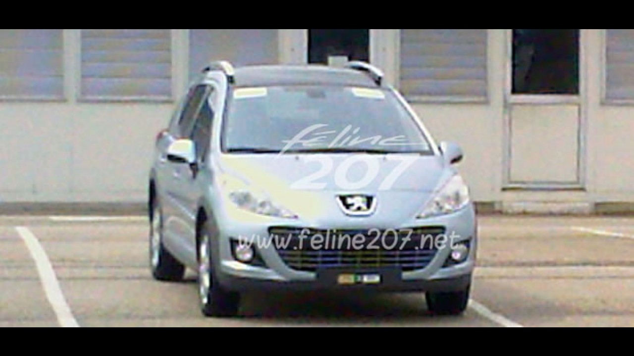 Na Europa: Peugeot 207 SW Outdoor atualizado é flagrado sem disfarces
